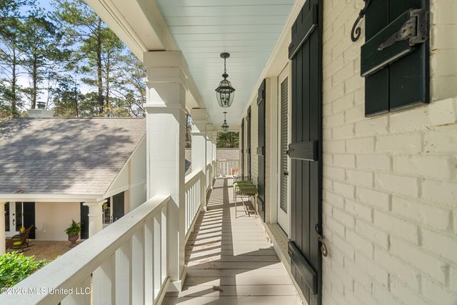 100 W Canebrake Boulevard, Hattiesburg, MS 39402