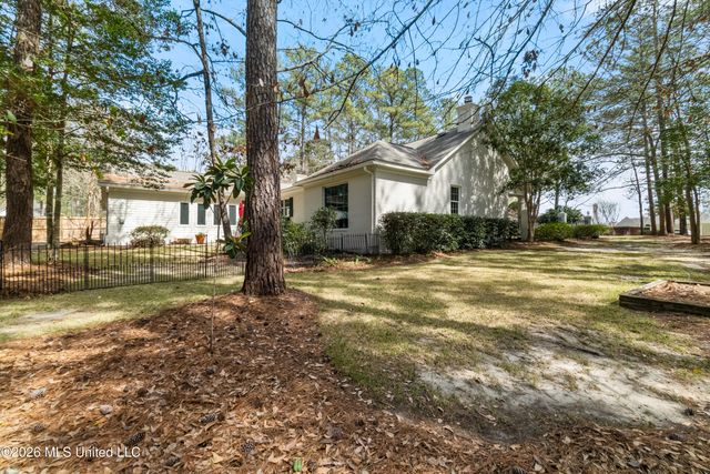 100 W Canebrake Boulevard, Hattiesburg, MS 39402