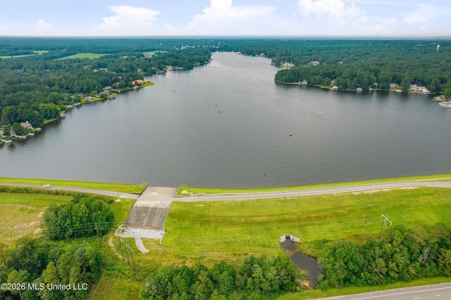 100 W Canebrake Boulevard, Hattiesburg, MS 39402