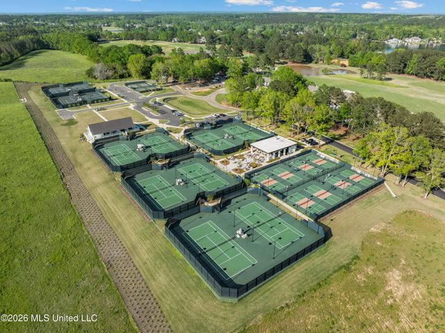 100 W Canebrake Boulevard, Hattiesburg, MS 39402