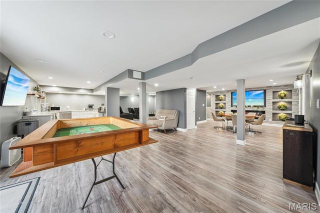 5125 Delcastle Drive, Florissant, MO 63034