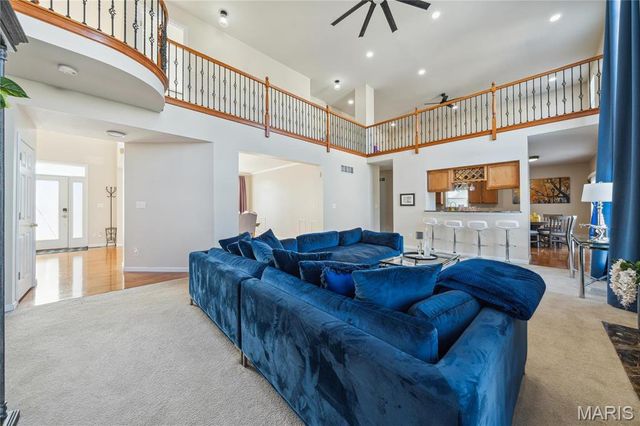 5125 Delcastle Drive, Florissant, MO 63034