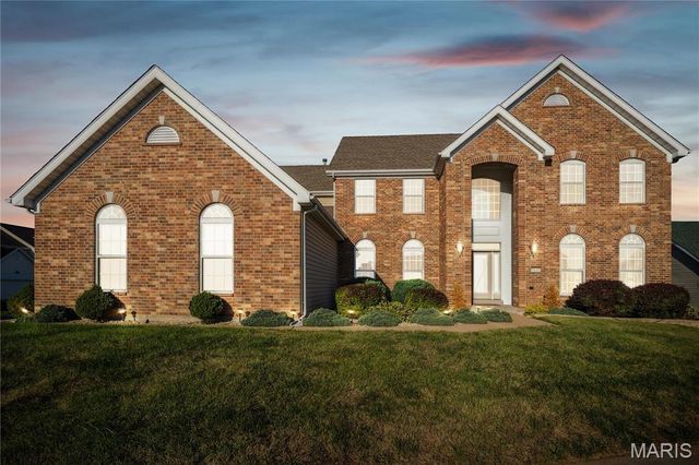 5125 Delcastle Drive, Florissant, MO 63034