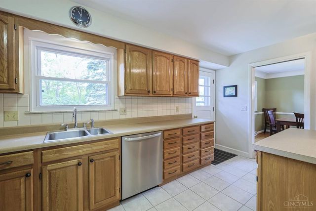 10631 Cinderella Drive, Montgomery, OH 45242