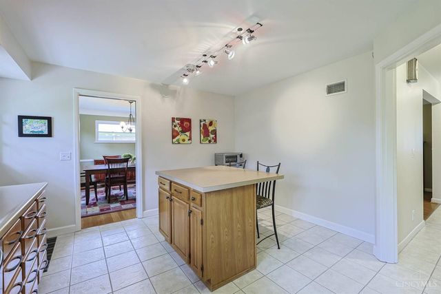 10631 Cinderella Drive, Montgomery, OH 45242