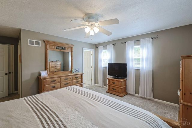 10631 Cinderella Drive, Montgomery, OH 45242