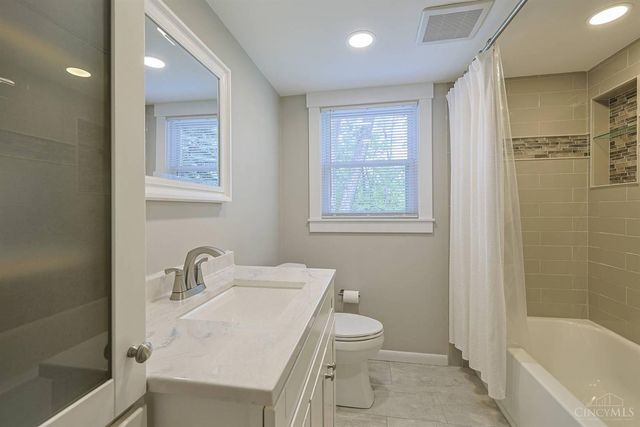 10631 Cinderella Drive, Montgomery, OH 45242