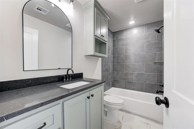 8655 Kayce Street, El Reno, OK 73036