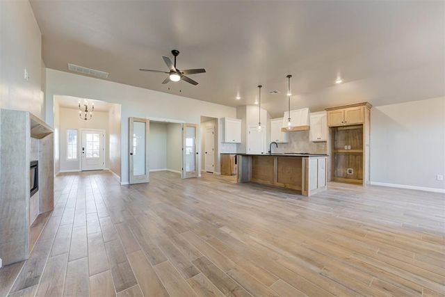 8655 Kayce Street, El Reno, OK 73036