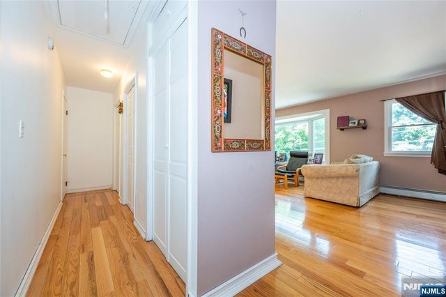 335 Elmira Trail, Hopatcong, NJ 07843