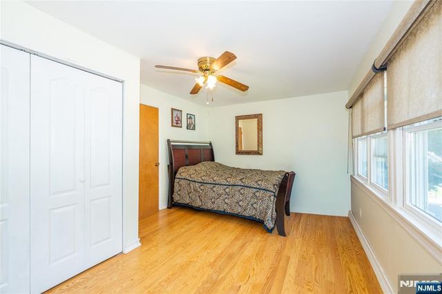 335 Elmira Trail, Hopatcong, NJ 07843
