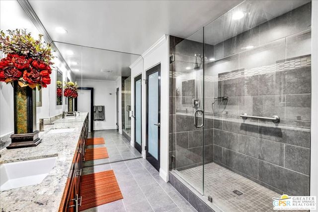 1660 S La Reina Way 1A, Palm Springs, CA 92264