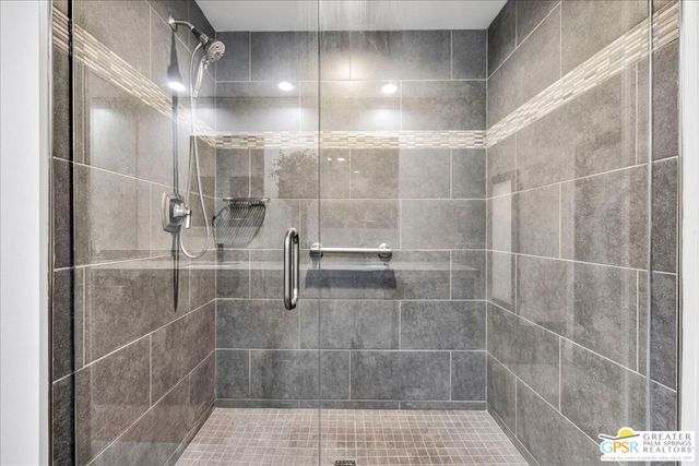 1660 S La Reina Way 1A, Palm Springs, CA 92264