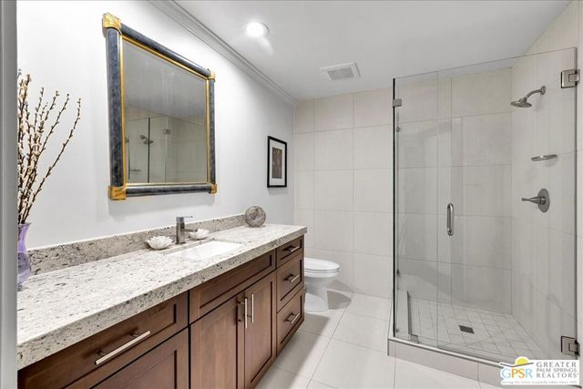 1660 S La Reina Way 1A, Palm Springs, CA 92264