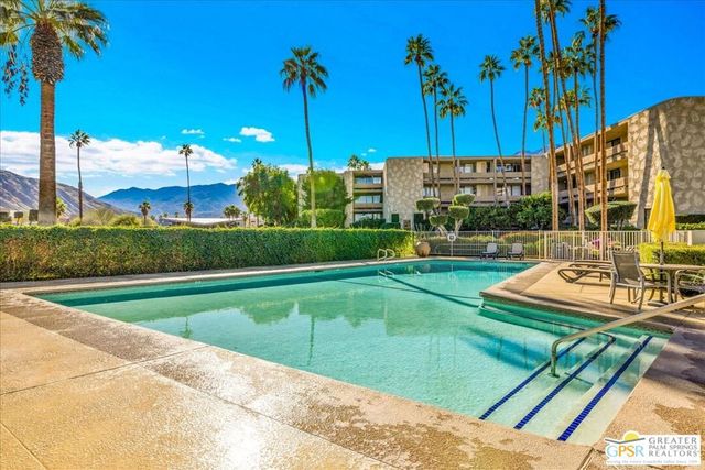 1660 S La Reina Way 1A, Palm Springs, CA 92264