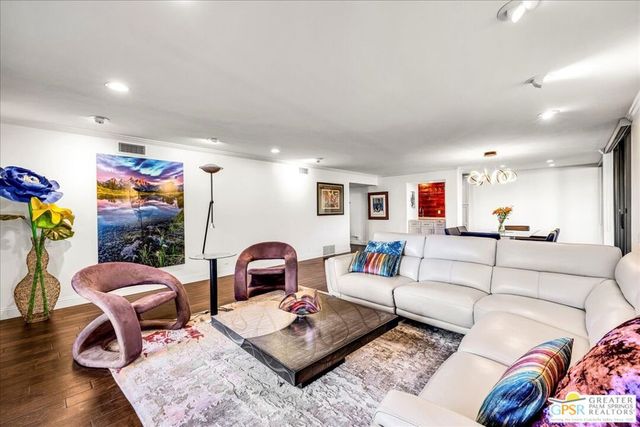 1660 S La Reina Way 1A, Palm Springs, CA 92264