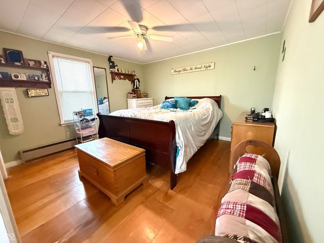 207 Locust Street, New Market, IN 47965