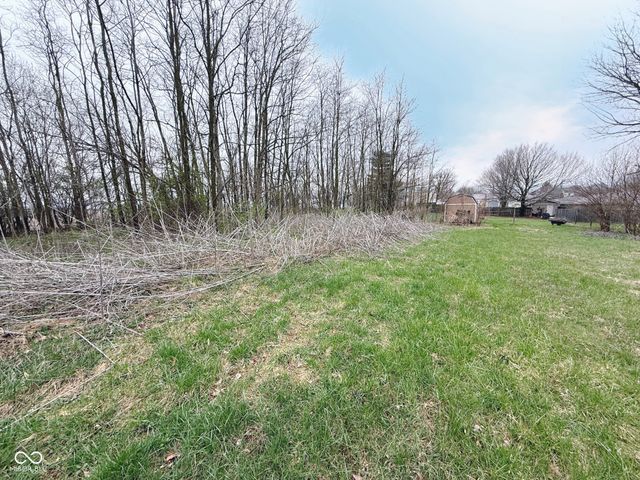 207 Locust Street, New Market, IN 47965