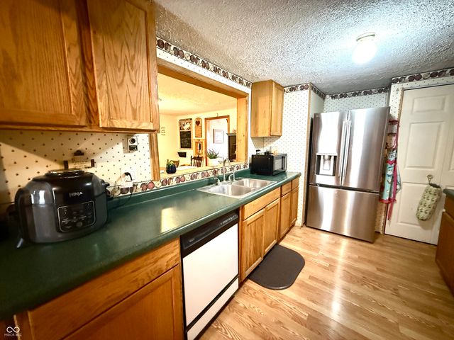 207 Locust Street, New Market, IN 47965