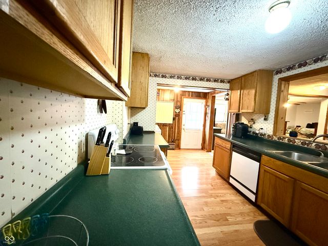 207 Locust Street, New Market, IN 47965