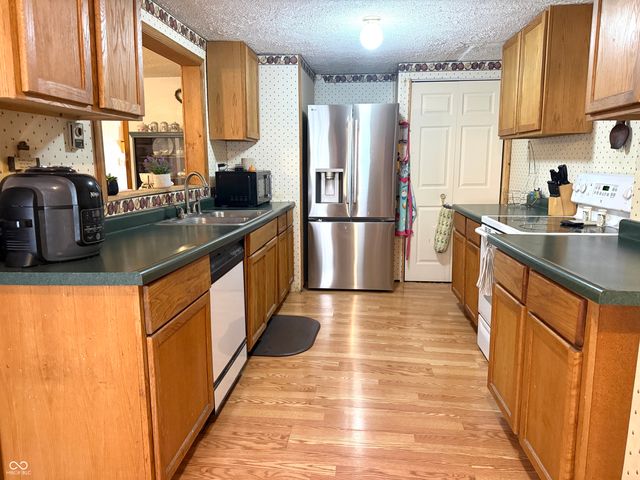 207 Locust Street, New Market, IN 47965