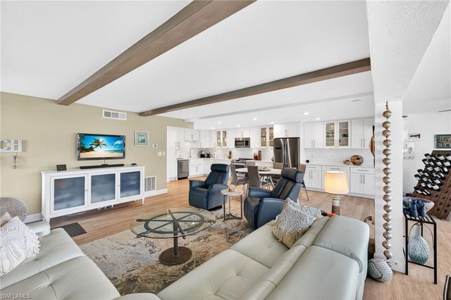 1341 Middle Gulf Dr Unit 2A A, Sanibel, FL 33957