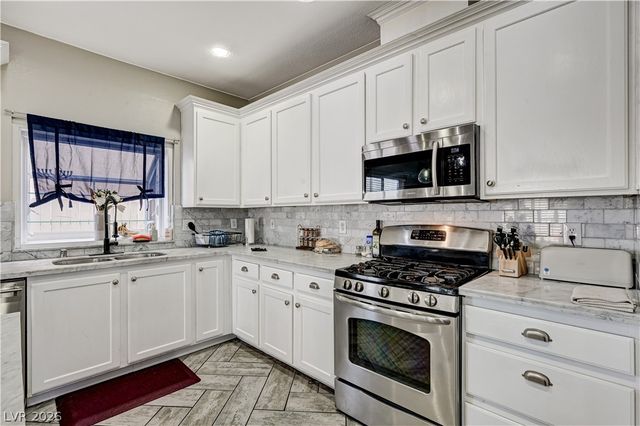 8782 Fountain Island Drive, Las Vegas, NV 89147