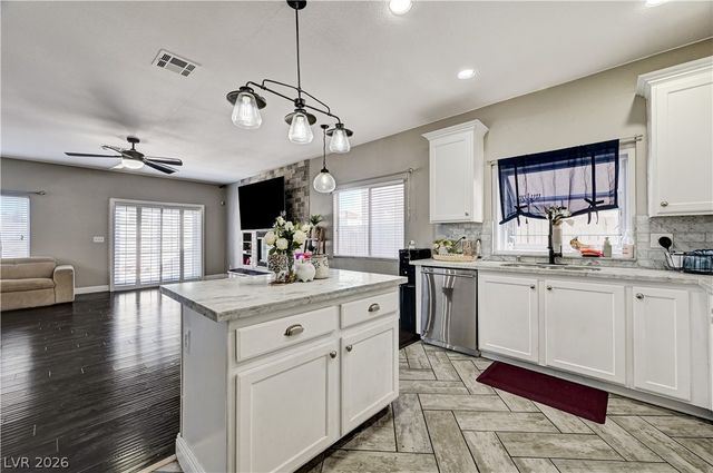 8782 Fountain Island Drive, Las Vegas, NV 89147