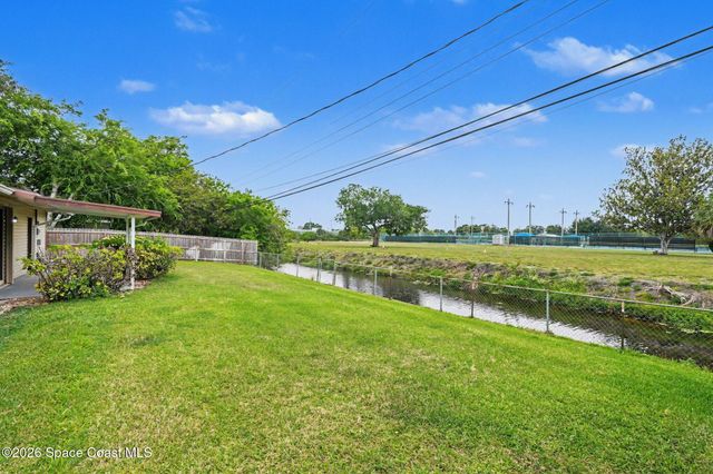 2868 Fountainhead Boulevard, Melbourne, FL 32935