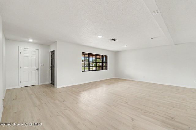 2868 Fountainhead Boulevard, Melbourne, FL 32935