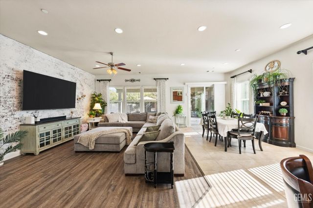 13603 Night Star Lane, Bakersfield, CA 93314