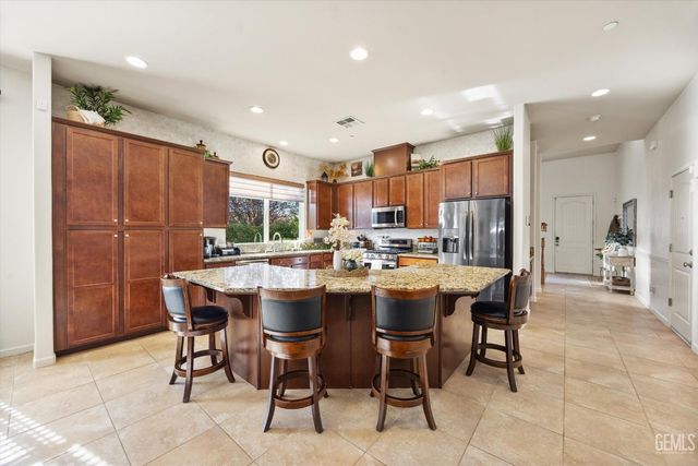 13603 Night Star Lane, Bakersfield, CA 93314