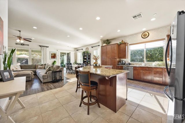 13603 Night Star Lane, Bakersfield, CA 93314