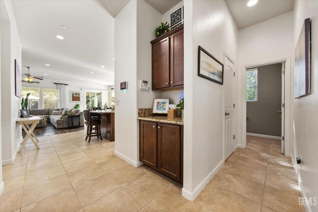 13603 Night Star Lane, Bakersfield, CA 93314