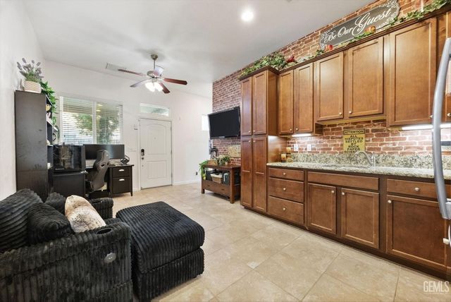 13603 Night Star Lane, Bakersfield, CA 93314