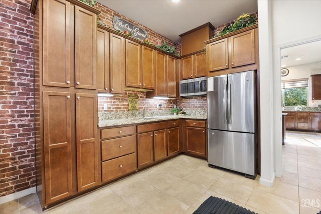 13603 Night Star Lane, Bakersfield, CA 93314