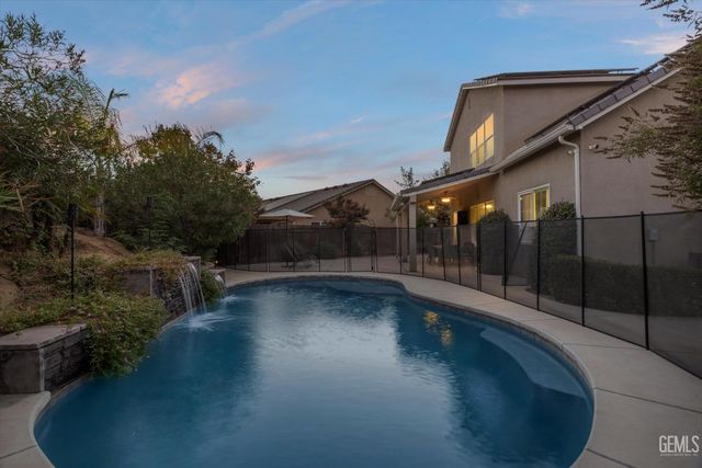 13603 Night Star Lane, Bakersfield, CA 93314