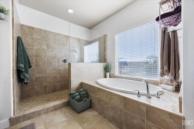 13603 Night Star Lane, Bakersfield, CA 93314
