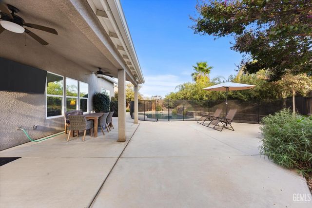 13603 Night Star Lane, Bakersfield, CA 93314