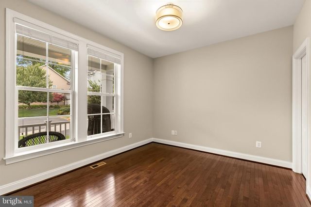 6203 CHAMPION OAK CT, Falls Church, VA 22044