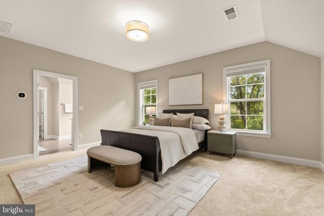6203 CHAMPION OAK CT, Falls Church, VA 22044