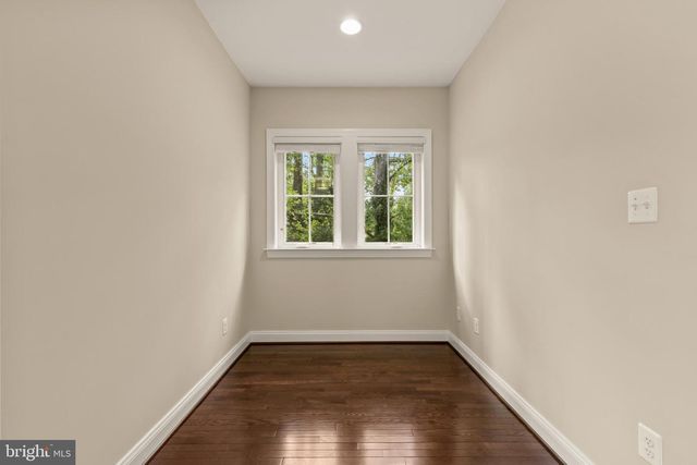 6203 CHAMPION OAK CT, Falls Church, VA 22044