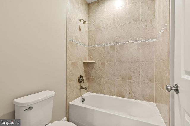 6203 CHAMPION OAK CT, Falls Church, VA 22044