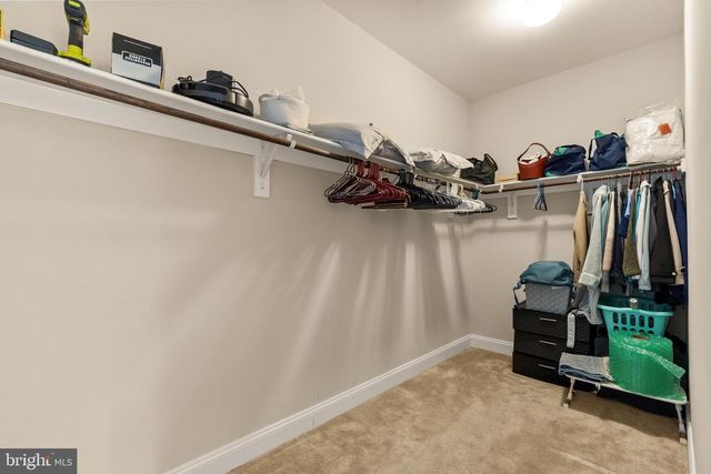 6203 CHAMPION OAK CT, Falls Church, VA 22044