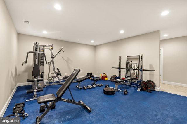 6203 CHAMPION OAK CT, Falls Church, VA 22044