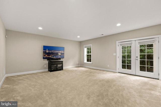 6203 CHAMPION OAK CT, Falls Church, VA 22044