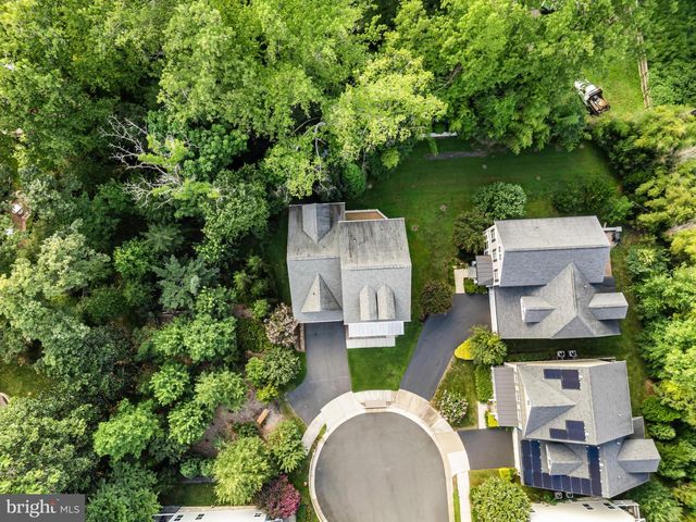 6203 CHAMPION OAK CT, Falls Church, VA 22044