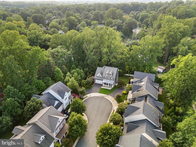 6203 CHAMPION OAK CT, Falls Church, VA 22044