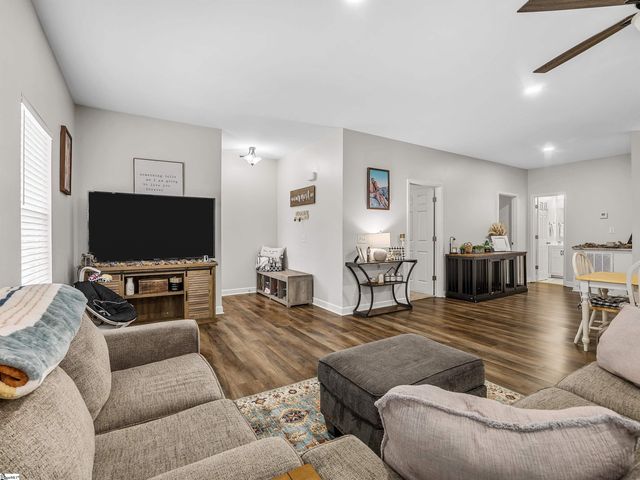 4249 Buffalo West Springs Highway, Jonesville, SC 29353