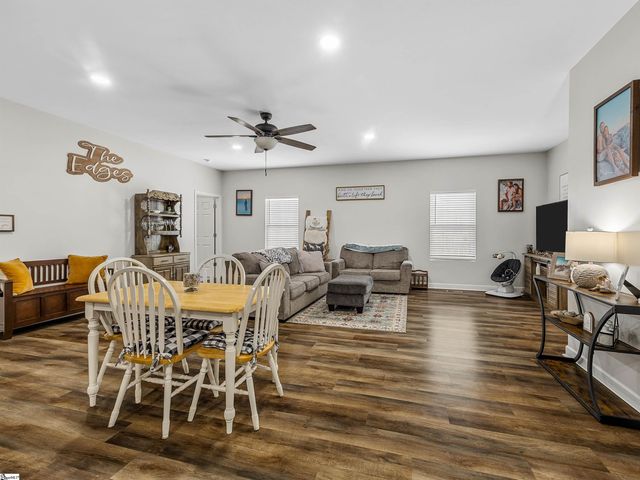 4249 Buffalo West Springs Highway, Jonesville, SC 29353